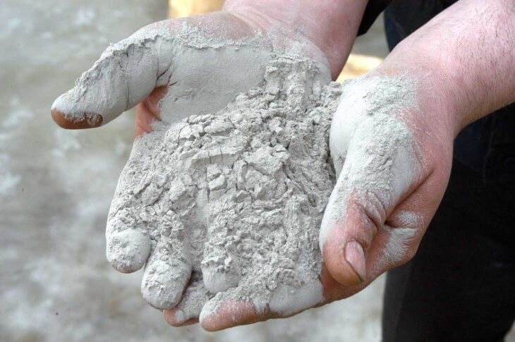 Как развести цемент? Каким должно быть соотношение цемента и песка?