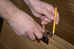 Как своими руками правильно установить мебельные петли