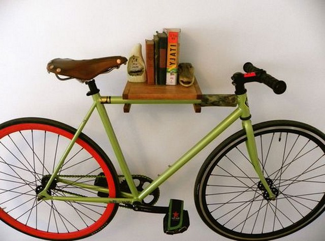 Идеи для хранения овощей, велосипеда, лыж и других вещей на балконе (30 фото)