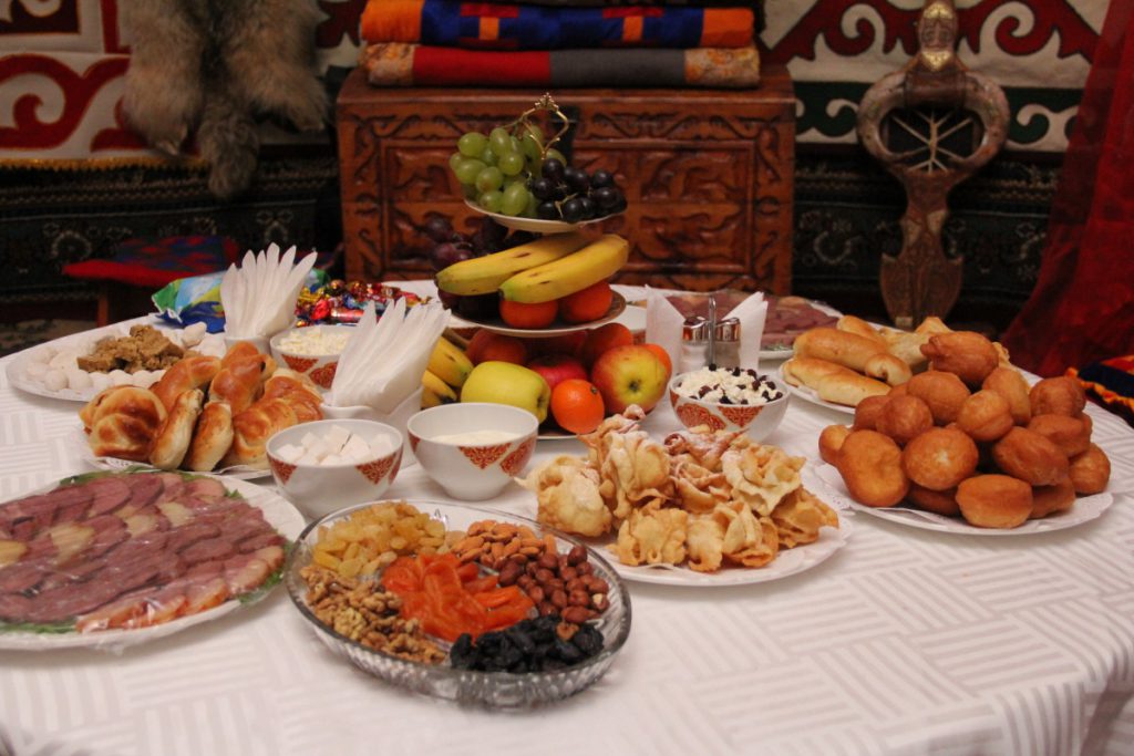 Сервировка стола в казахском стиле