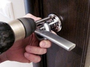 Как открыть дверь, если сломалась ручка