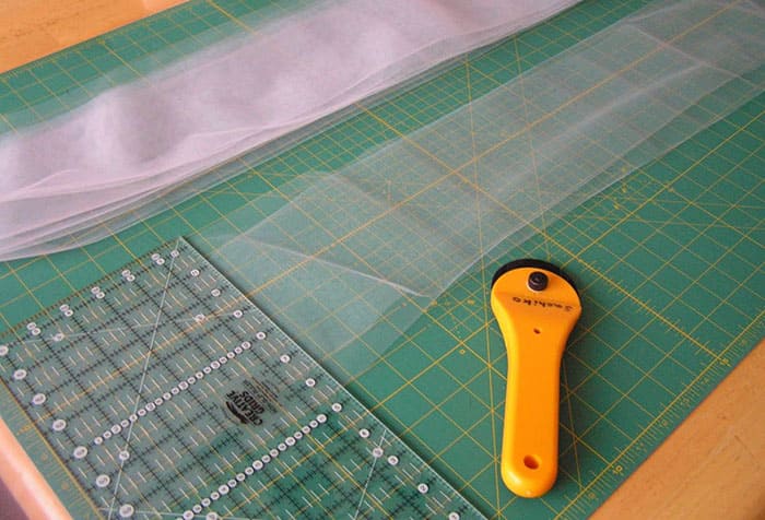 Как правильно подшить тюль с помощью ленты своими руками